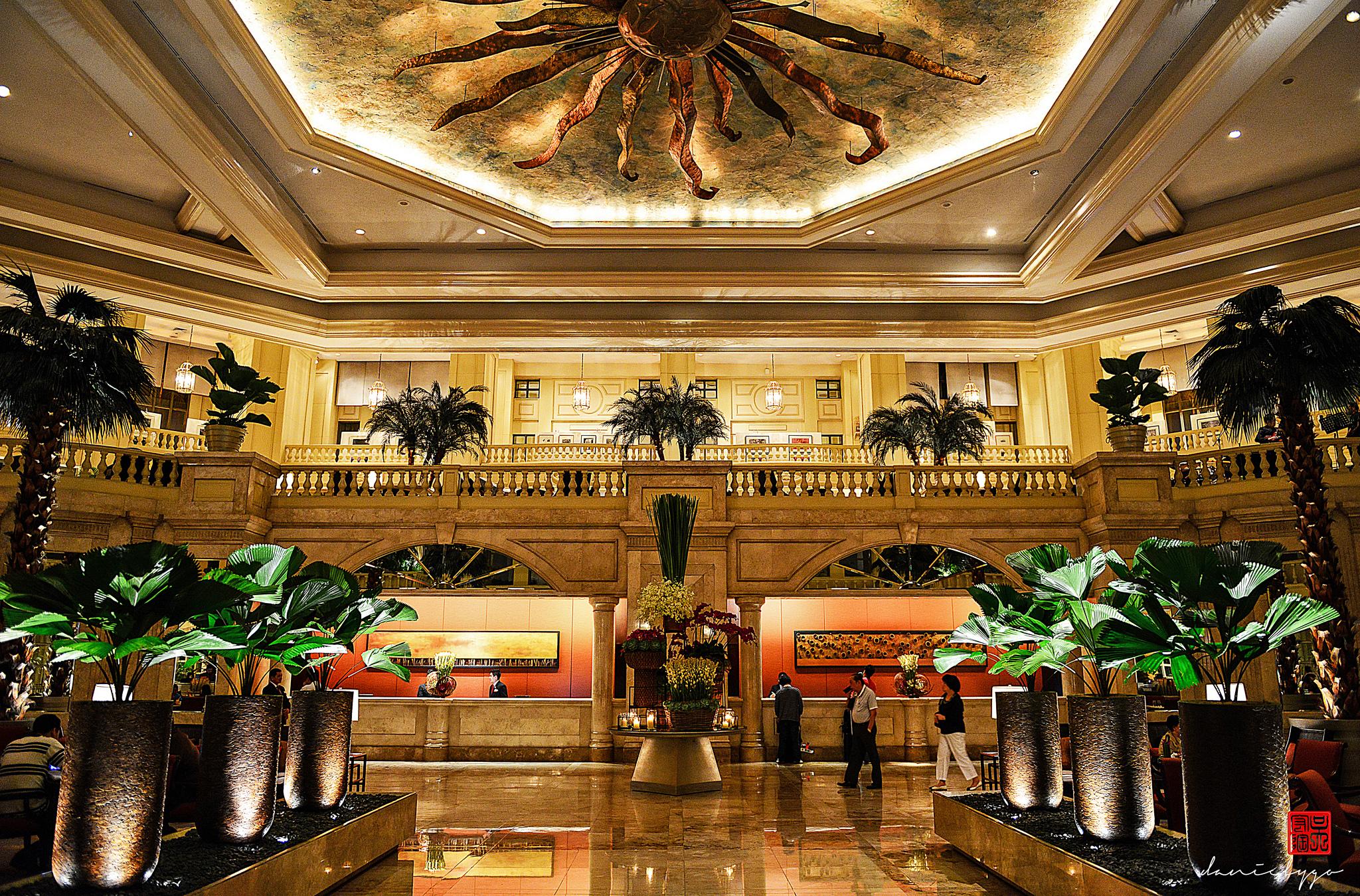 The Peninsula Manila Hotel Makati City Exterior photo Lobby