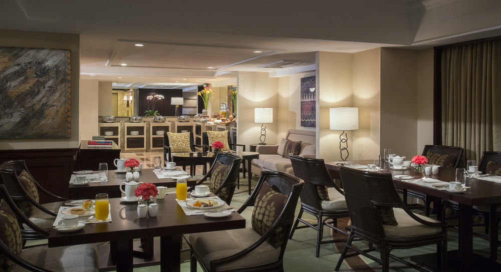 The Peninsula Manila Hotel Makati City Exterior photo The Club Lounge at the Fairmont San Francisco